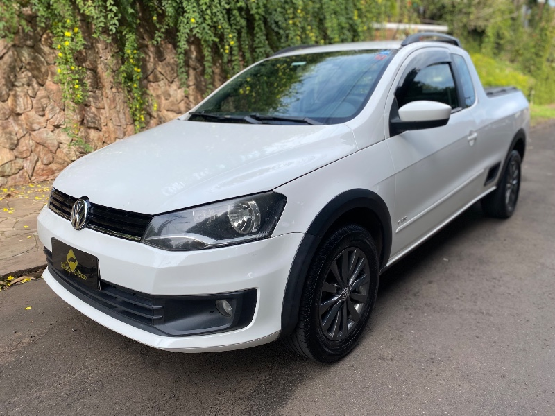VOLKSWAGEN SAVEIRO TREND 1.6 2013/2014 ESTAÇÃO DO CARRO ESTRELA / Carros no Vale