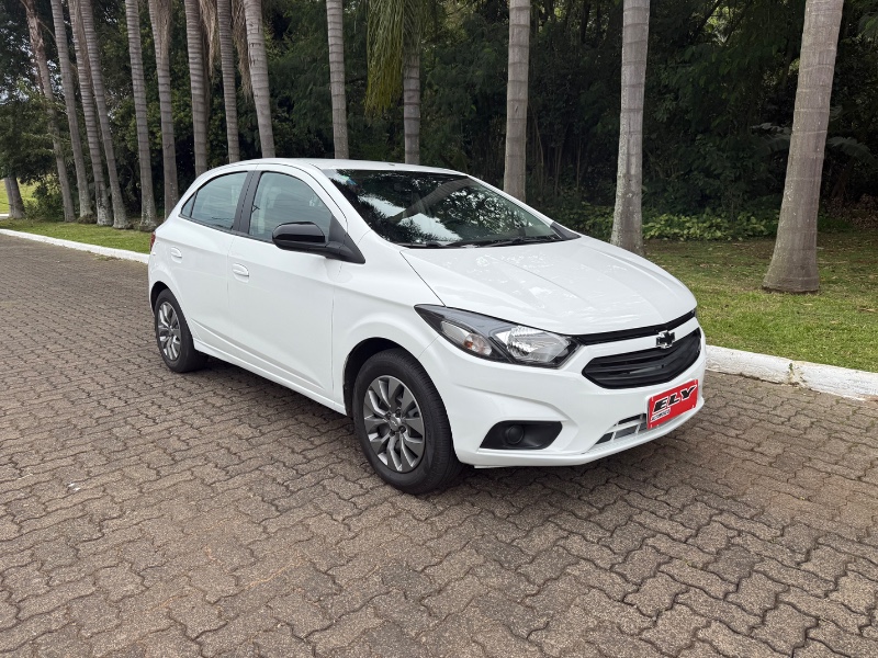 CHEVROLET ONIX HATCH JOY 1.0 8V FLEX 5P MEC. 2021/2021 ELY AUTOMÓVEIS LAJEADO / Carros no Vale
