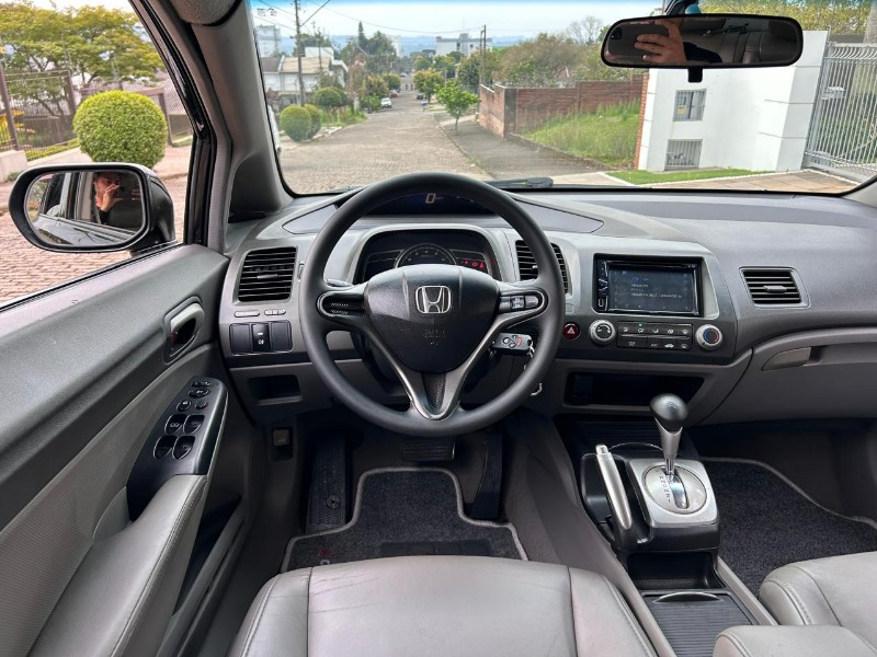HONDA CIVIC LXS 1.8 16V FLEX AUTOMATICO 2009/2009 LS MULTIMARCAS VENÂNCIO AIRES / Carros no Vale