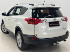 TOYOTA RAV-4 2.0 4X4 16V AUT. 2014/2014 MAIS FÁCIL VEÍCULOS SANTA CRUZ DO SUL / Carros no Vale