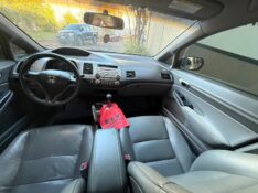 HONDA CIVIC 1.8 LXS 16V FLEX 4P AUTOMÁTICO 2008/2008 ELY AUTOMÓVEIS LAJEADO / Carros no Vale