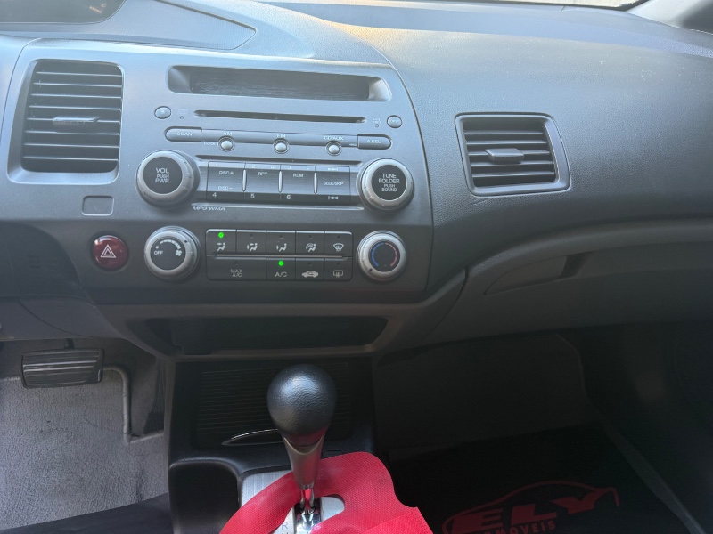 HONDA CIVIC 1.8 LXS 16V FLEX 4P AUTOMÁTICO 2008/2008 ELY AUTOMÓVEIS LAJEADO / Carros no Vale