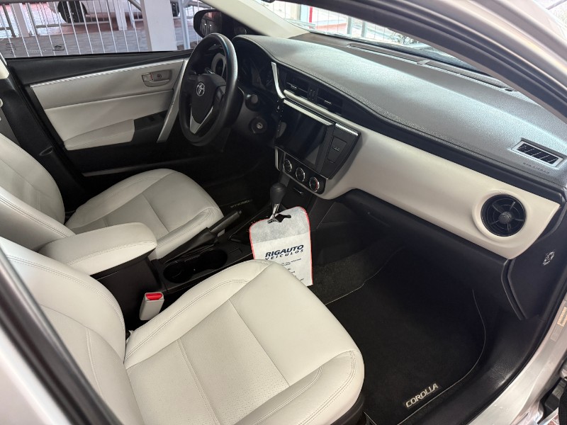 TOYOTA COROLLA 1.8 GLI 2018/2018 RIGAUTO VEÍCULOS VENÂNCIO AIRES / Carros no Vale