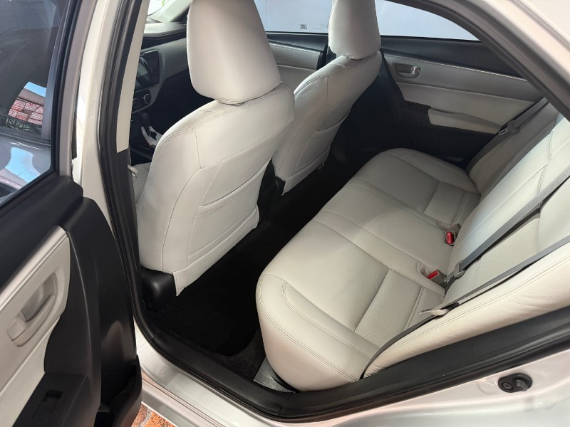 TOYOTA COROLLA 1.8 GLI 2018/2018 RIGAUTO VEÍCULOS VENÂNCIO AIRES / Carros no Vale