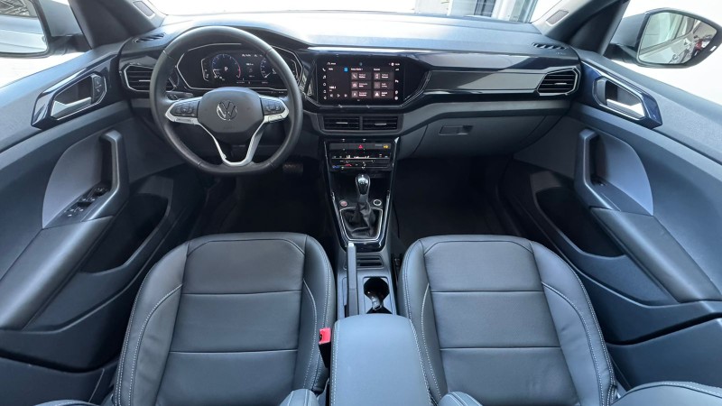 VOLKSWAGEN T-CROSS 1.0 200 TSI COMFORTLINE /2024 IDEAL VEÍCULOS LAJEADO / Carros no Vale