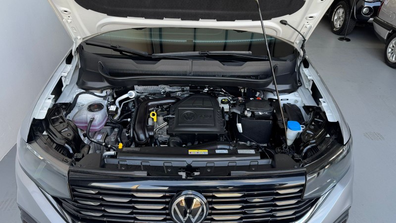 VOLKSWAGEN T-CROSS 1.0 200 TSI COMFORTLINE /2024 IDEAL VEÍCULOS LAJEADO / Carros no Vale