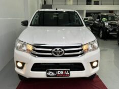 TOYOTA HILUX SR 4X4 /2016 IDEAL VEÍCULOS LAJEADO / Carros no Vale