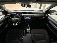 TOYOTA HILUX SR 4X4 /2016 IDEAL VEÍCULOS LAJEADO / Carros no Vale