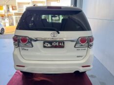 TOYOTA HILUX SW4 SRV D4-D 4X4 /2015 IDEAL VEÍCULOS LAJEADO / Carros no Vale