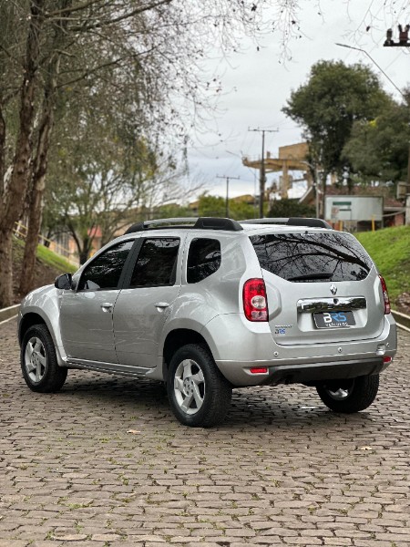 RENAULT DUSTER DYNAMIQUE 1.6 FLEX 16V MEC. 2014/2015 BRS VEÍCULOS BOM RETIRO DO SUL / Carros no Vale