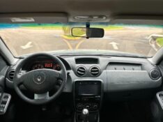 RENAULT DUSTER DYNAMIQUE 1.6 FLEX 16V MEC. 2014/2015 BRS VEÍCULOS BOM RETIRO DO SUL / Carros no Vale