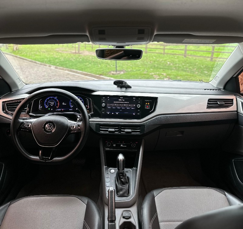 VOLKSWAGEN VIRTUS 1.0 200 TSI HIGHLINE AUTOMÁTICO 2018/2019 BRS VEÍCULOS BOM RETIRO DO SUL / Carros no Vale