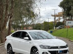 VOLKSWAGEN VIRTUS 1.0 200 TSI HIGHLINE AUTOMÁTICO 2018/2019 BRS VEÍCULOS BOM RETIRO DO SUL / Carros no Vale