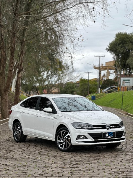 VOLKSWAGEN VIRTUS 1.0 200 TSI HIGHLINE AUTOMÁTICO 2018/2019 BRS VEÍCULOS BOM RETIRO DO SUL / Carros no Vale