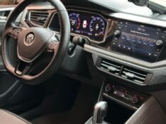 VOLKSWAGEN VIRTUS 1.0 200 TSI HIGHLINE AUTOMÁTICO 2018/2019 BRS VEÍCULOS BOM RETIRO DO SUL / Carros no Vale
