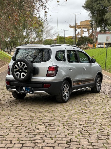 CHEVROLET SPIN ACTIV 2018/2018 BRS VEÍCULOS BOM RETIRO DO SUL / Carros no Vale