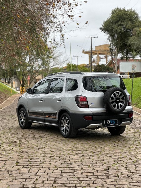 CHEVROLET SPIN ACTIV 2018/2018 BRS VEÍCULOS BOM RETIRO DO SUL / Carros no Vale