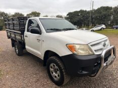 TOYOTA HILUX CAB.SIMPLES 2.5 TB /2008 MENEGHINI VEÍCULOS ARROIO DO MEIO / Carros no Vale