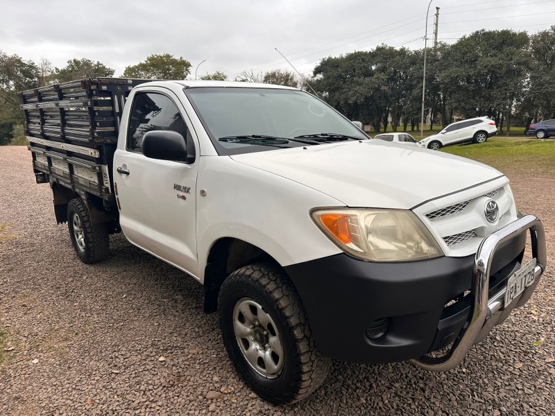 TOYOTA HILUX CAB.SIMPLES 2.5 TB /2008 MENEGHINI VEÍCULOS ARROIO DO MEIO / Carros no Vale