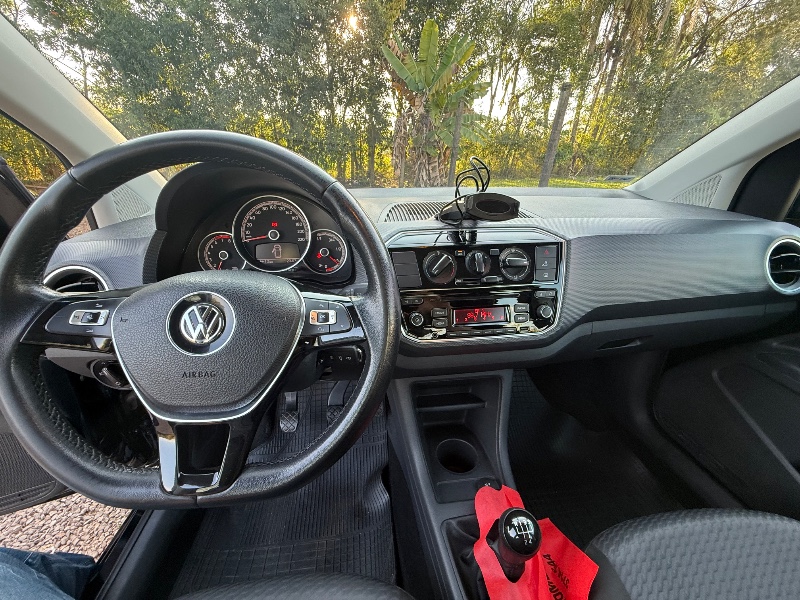 VOLKSWAGEN UP! 1.0 MOVE TSI 2018/2018 ELY AUTOMÓVEIS LAJEADO / Carros no Vale