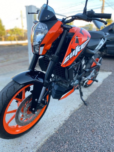 KTM 200 DUKE 2020/2020 WS MULTIMARCAS VENÂNCIO AIRES / Carros no Vale