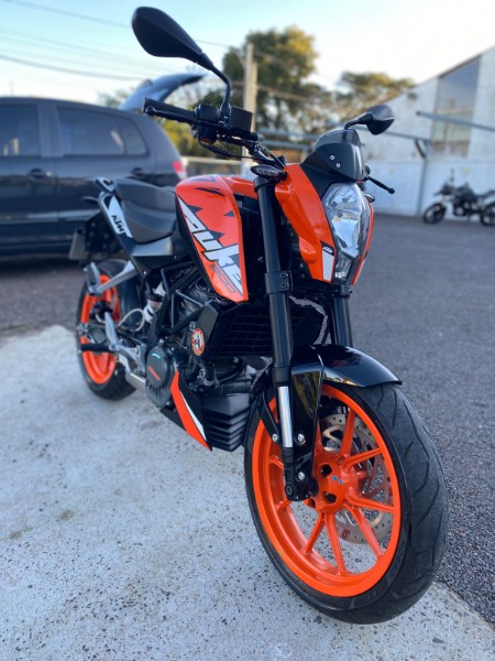 KTM 200 DUKE 2020/2020 WS MULTIMARCAS VENÂNCIO AIRES / Carros no Vale