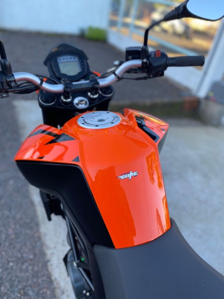 KTM 200 DUKE 2020/2020 WS MULTIMARCAS VENÂNCIO AIRES / Carros no Vale