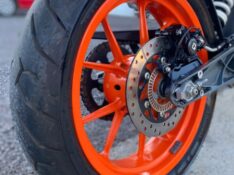 KTM 200 DUKE 2020/2020 WS MULTIMARCAS VENÂNCIO AIRES / Carros no Vale
