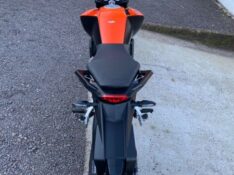 KTM 200 DUKE 2020/2020 WS MULTIMARCAS VENÂNCIO AIRES / Carros no Vale
