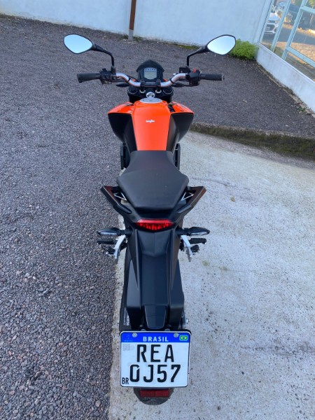 KTM 200 DUKE 2020/2020 WS MULTIMARCAS VENÂNCIO AIRES / Carros no Vale