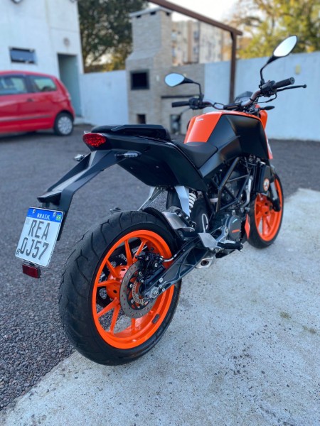 KTM 200 DUKE 2020/2020 WS MULTIMARCAS VENÂNCIO AIRES / Carros no Vale