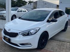 KIA CERATO SX 2013/2014 WS MULTIMARCAS VENÂNCIO AIRES / Carros no Vale