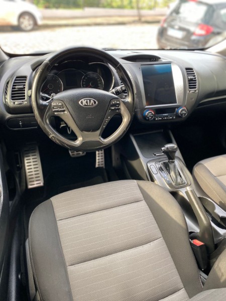 KIA CERATO SX 2013/2014 WS MULTIMARCAS VENÂNCIO AIRES / Carros no Vale