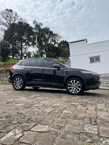 TOYOTA COROLLA CROSS XRE 2.0 16V FLEX AUT. 2022/2022 BOSCO AUTOMÓVEIS GUAPORÉ / Carros no Vale