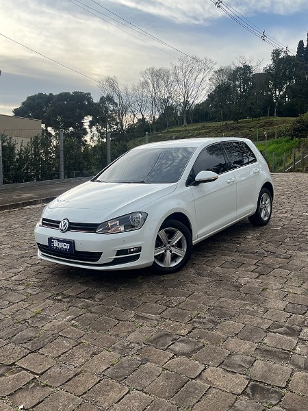 VOLKSWAGEN GOLF 1.4 TSI COMFORTLINE 16V GASOLINA 4P AUTOMÁTICO 2014/2014 BOSCO AUTOMÓVEIS GUAPORÉ / Carros no Vale