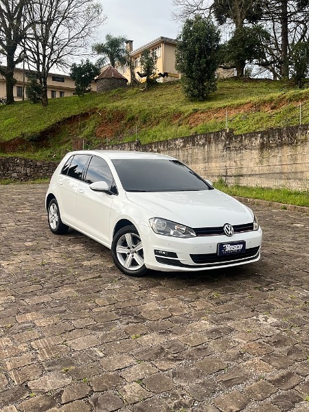 VOLKSWAGEN GOLF 1.4 TSI COMFORTLINE 16V GASOLINA 4P AUTOMÁTICO 2014/2014 BOSCO AUTOMÓVEIS GUAPORÉ / Carros no Vale