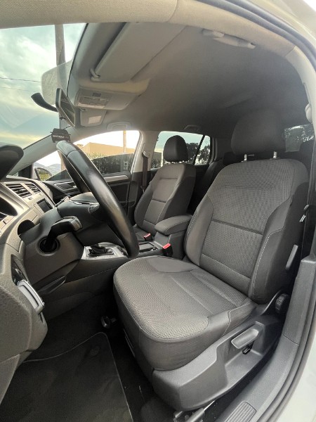 VOLKSWAGEN GOLF 1.4 TSI COMFORTLINE 16V GASOLINA 4P AUTOMÁTICO 2014/2014 BOSCO AUTOMÓVEIS GUAPORÉ / Carros no Vale