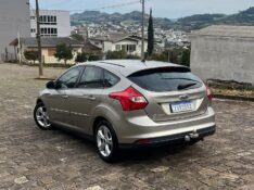 FORD FOCUS HATCH 1.6 MANUAL 2014/2014 BOSCO AUTOMÓVEIS GUAPORÉ / Carros no Vale