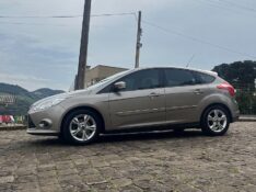 FORD FOCUS HATCH 1.6 MANUAL 2014/2014 BOSCO AUTOMÓVEIS GUAPORÉ / Carros no Vale
