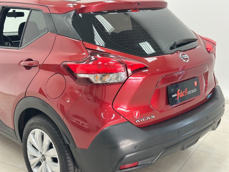 NISSAN KICKS 1.6 16V FLEXSTART S 4P XTRONIC 2017/2018 MAIS FÁCIL VEÍCULOS SANTA CRUZ DO SUL / Carros no Vale