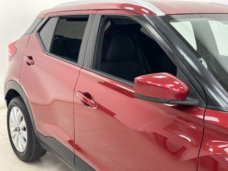 NISSAN KICKS 1.6 16V FLEXSTART S 4P XTRONIC 2017/2018 MAIS FÁCIL VEÍCULOS SANTA CRUZ DO SUL / Carros no Vale