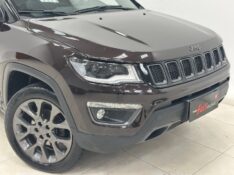 JEEP COMPASS 2.0 16V FLEX LIMITED AUTOMÁTICO 2019/2020 MAIS FÁCIL VEÍCULOS SANTA CRUZ DO SUL / Carros no Vale