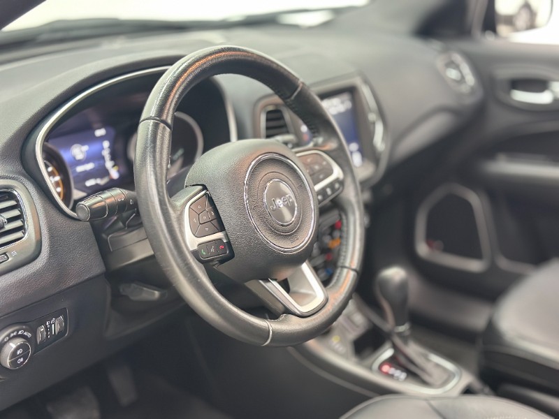 JEEP COMPASS 2.0 16V FLEX LIMITED AUTOMÁTICO 2019/2020 MAIS FÁCIL VEÍCULOS SANTA CRUZ DO SUL / Carros no Vale