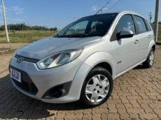 FORD FIESTA CLASS 1.6 /2011 RT 811 VEÍCULOS ARROIO DO MEIO / Carros no Vale