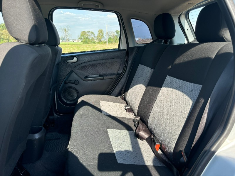 FORD FIESTA CLASS 1.6 /2011 RT 811 VEÍCULOS ARROIO DO MEIO / Carros no Vale