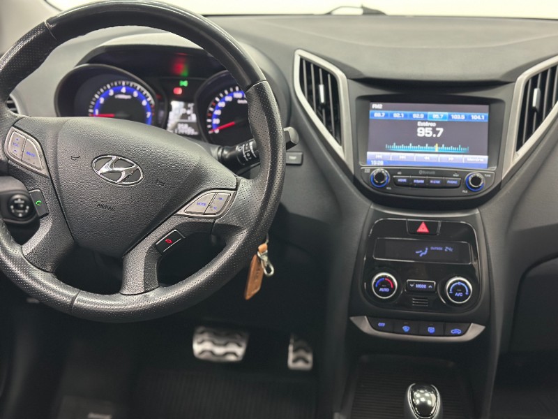 HYUNDAI HB20X 1.6 PREMIUM 16V 2016/2017 MAIS FÁCIL VEÍCULOS SANTA CRUZ DO SUL / Carros no Vale
