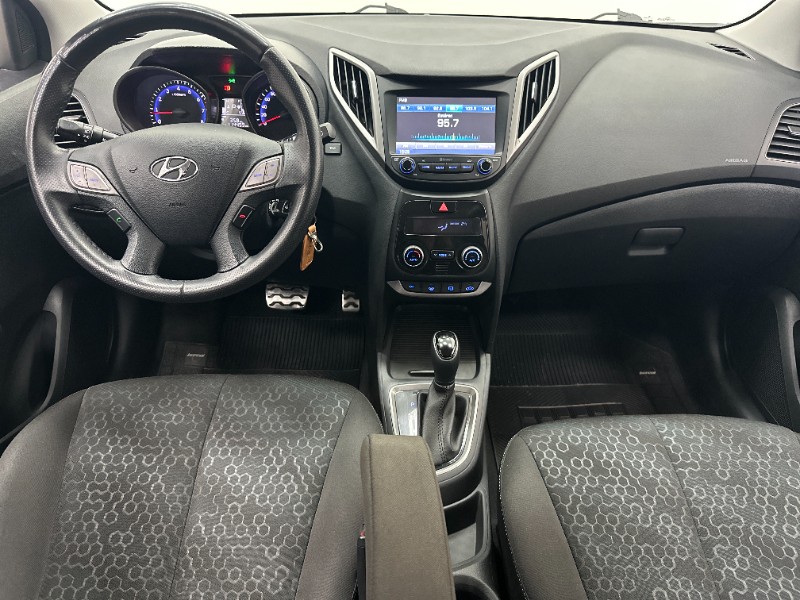 HYUNDAI HB20X 1.6 PREMIUM 16V 2016/2017 MAIS FÁCIL VEÍCULOS SANTA CRUZ DO SUL / Carros no Vale