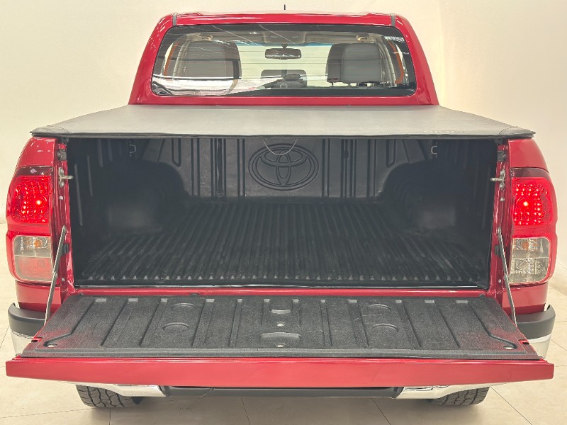 TOYOTA HILUX 2.8 D-4D TURBO DIESEL CD SRV 4X4 AUTOMÁTICO 2018/2019 MAIS FÁCIL VEÍCULOS SANTA CRUZ DO SUL / Carros no Vale