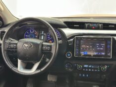 TOYOTA HILUX 2.8 D-4D TURBO DIESEL CD SRV 4X4 AUTOMÁTICO 2018/2019 MAIS FÁCIL VEÍCULOS SANTA CRUZ DO SUL / Carros no Vale