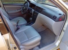 TOYOTA COROLLA SEG 1.8 2002/2003 ALTERNATIVA VEÍCULOS LAJEADO / Carros no Vale